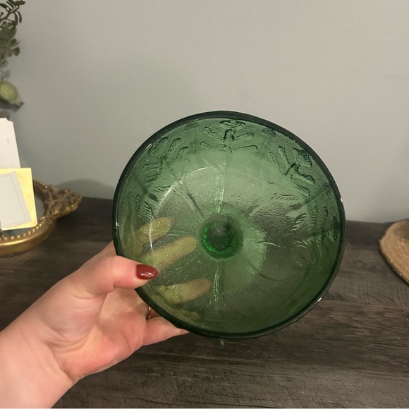 Vintage FTD 1978 Green Depression Glass Footed Pedestal Bowl Oak Leaf Pattern - Picture 3 of 5